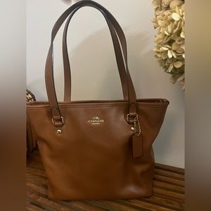 Coach Zip Top Pebble Leather Tote